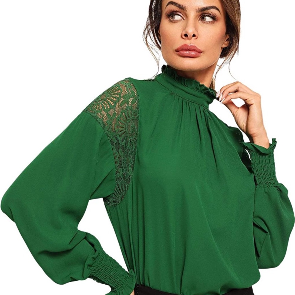 Green lace detail top